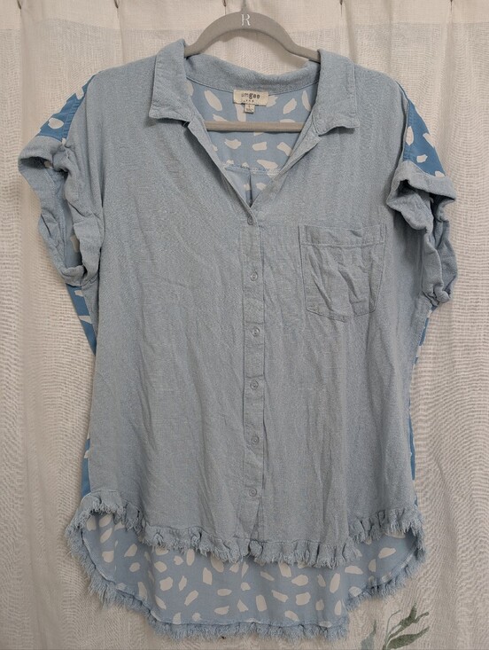 Umgee Tops - Umgee Blue Mixed Print Frayed Hem Button Front Tunic Top Size Large
